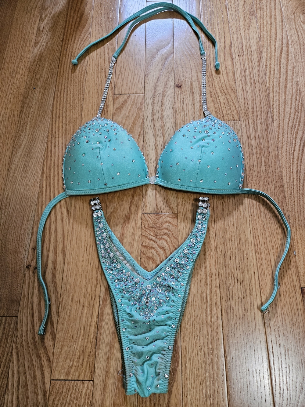 Saleyla Rhinestone B Figure Competition Suit